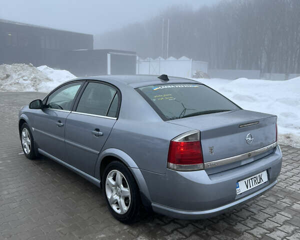 Серый Опель Вектра, объемом двигателя 2.2 л и пробегом 241 тыс. км за 4800 $, фото 3 на Automoto.ua