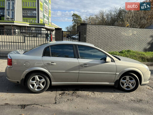 Сірий Опель Вектра, об'ємом двигуна 2.2 л та пробігом 194 тис. км за 6950 $, фото 5 на Automoto.ua