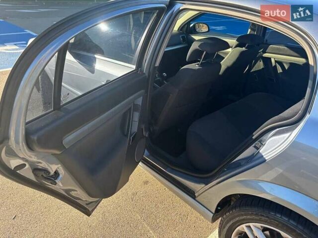 Опель Вектра 2007 в Киеве на Automoto.ua Серый Опель Вектра, объемом двигателя 1.8 л и пробегом 250 тыс. км за 5900 $, фото 13 на Automoto.ua