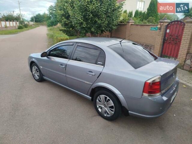 Сірий Опель Вектра, об'ємом двигуна 2.2 л та пробігом 247 тис. км за 5200 $, фото 3 на Automoto.ua