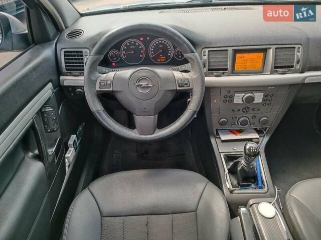 Сірий Опель Вектра, об'ємом двигуна 2.2 л та пробігом 261 тис. км за 5690 $, фото 15 на Automoto.ua