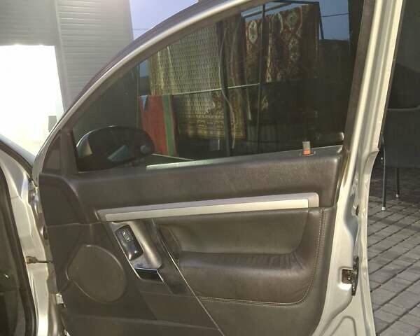 Серый Опель Вектра, объемом двигателя 2.2 л и пробегом 286 тыс. км за 4200 $, фото 15 на Automoto.ua