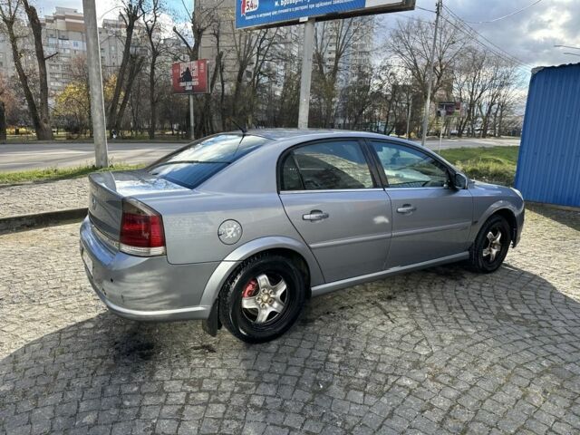 Серый Опель Вектра, объемом двигателя 1.6 л и пробегом 1000 тыс. км за 2000 $, фото 1 на Automoto.ua