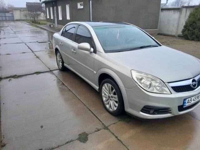 Сірий Опель Вектра, об'ємом двигуна 1.8 л та пробігом 258 тис. км за 5200 $, фото 1 на Automoto.ua