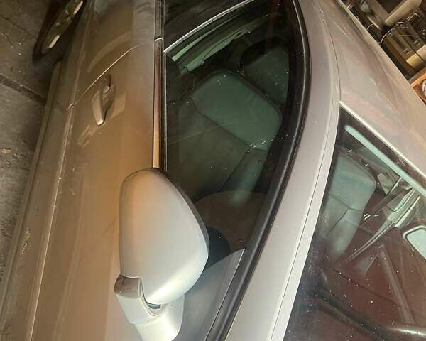 Серый Опель Вектра, объемом двигателя 2.2 л и пробегом 250 тыс. км за 5000 $, фото 4 на Automoto.ua