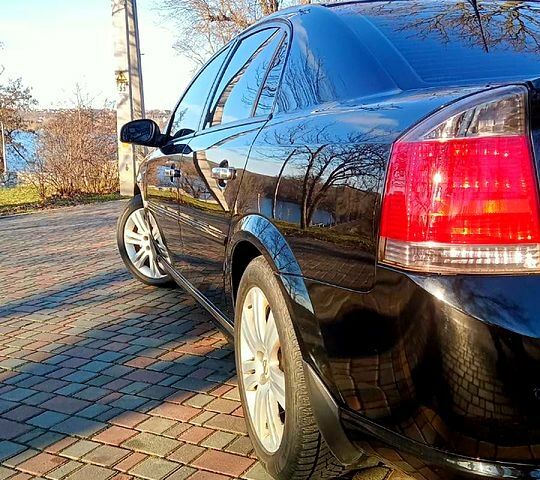 Серый Опель Вектра, объемом двигателя 2.8 л и пробегом 205 тыс. км за 5700 $, фото 4 на Automoto.ua