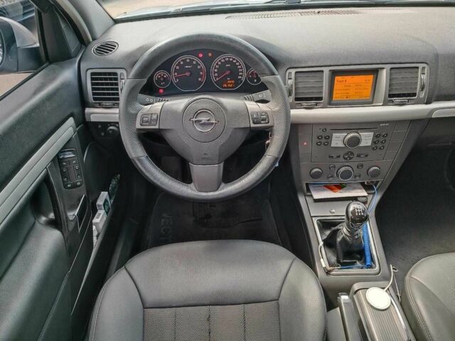 Сірий Опель Вектра, об'ємом двигуна 2.2 л та пробігом 261 тис. км за 5540 $, фото 15 на Automoto.ua