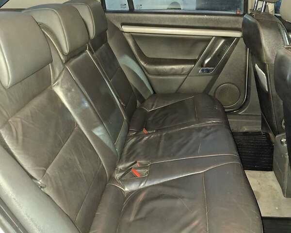 Серый Опель Вектра, объемом двигателя 2.2 л и пробегом 286 тыс. км за 4200 $, фото 16 на Automoto.ua