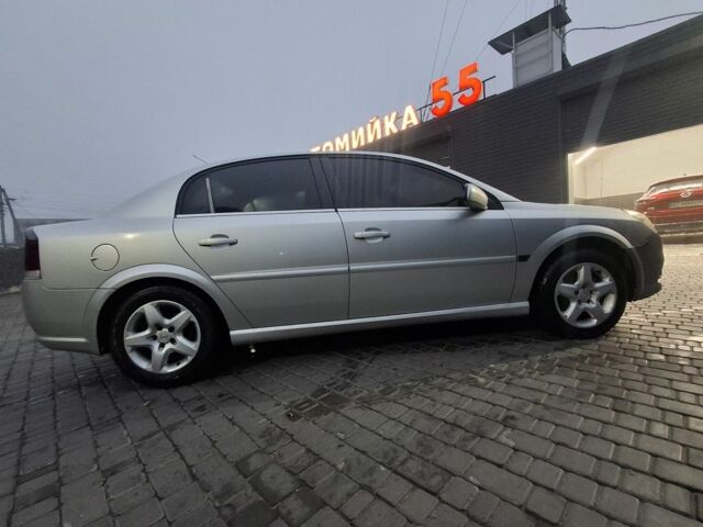 Серый Опель Вектра, объемом двигателя 2.2 л и пробегом 286 тыс. км за 4200 $, фото 6 на Automoto.ua