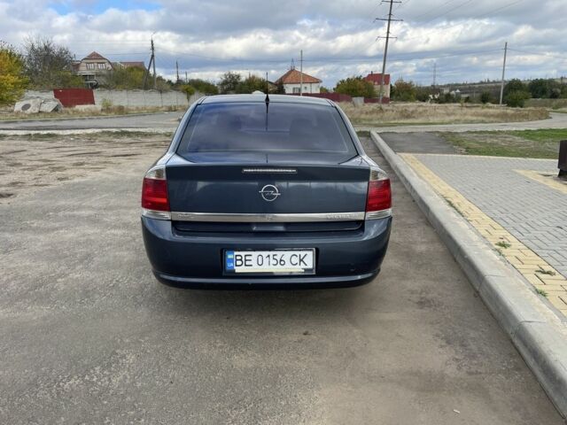 Сірий Опель Вектра, об'ємом двигуна 2.2 л та пробігом 218 тис. км за 4550 $, фото 4 на Automoto.ua