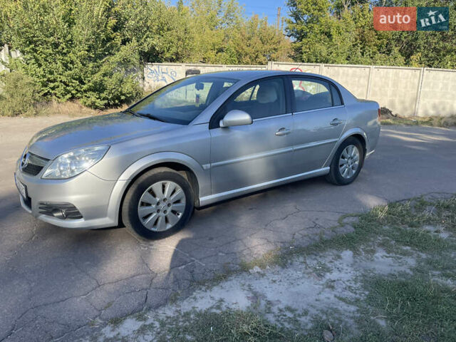 Серый Опель Вектра, объемом двигателя 2.2 л и пробегом 232 тыс. км за 5300 $, фото 2 на Automoto.ua