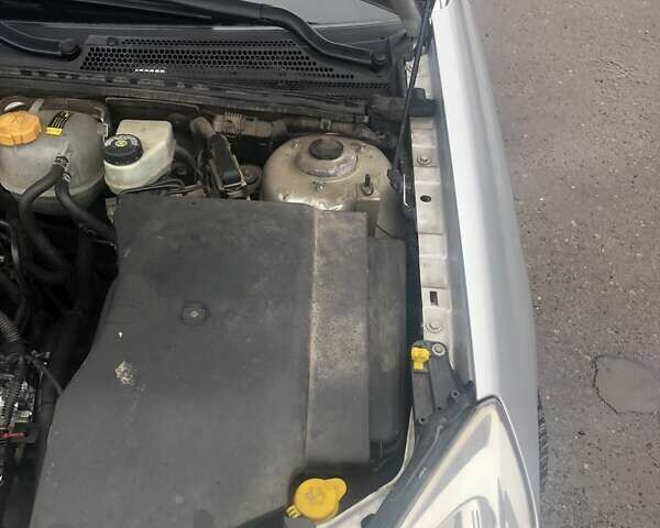 Сірий Опель Вектра, об'ємом двигуна 1.8 л та пробігом 277 тис. км за 5900 $, фото 83 на Automoto.ua