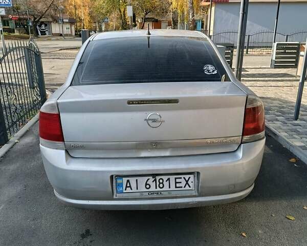 Серый Опель Вектра, объемом двигателя 2.2 л и пробегом 402 тыс. км за 2500 $, фото 3 на Automoto.ua