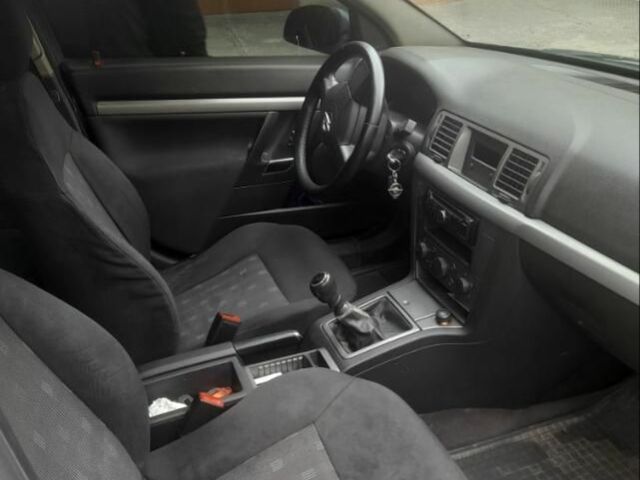 Опель Вектра 2007 в Каменце-Подольском на Automoto.ua Серый Опель Вектра, объемом двигателя 0 л и пробегом 180 тыс. км за 4200 $, фото 6 на Automoto.ua