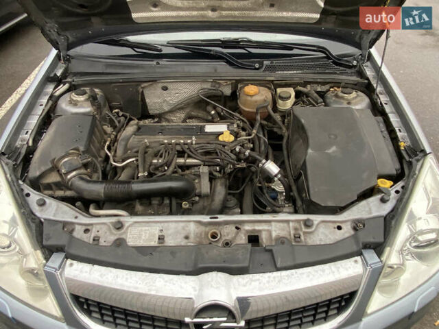 Сірий Опель Вектра, об'ємом двигуна 2.2 л та пробігом 392 тис. км за 5300 $, фото 6 на Automoto.ua