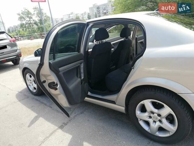 Сірий Опель Вектра, об'ємом двигуна 2.2 л та пробігом 288 тис. км за 5799 $, фото 9 на Automoto.ua