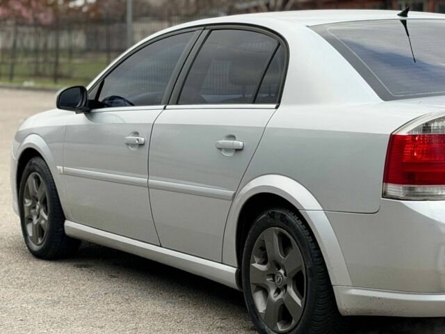 Сірий Опель Вектра, об'ємом двигуна 2.2 л та пробігом 264 тис. км за 4200 $, фото 2 на Automoto.ua