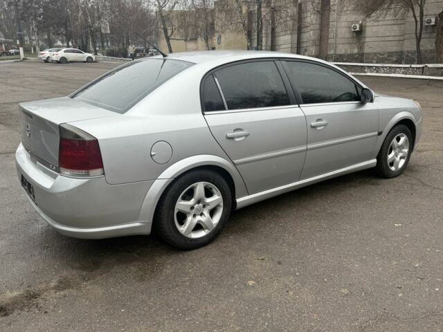 Серый Опель Вектра, объемом двигателя 2.2 л и пробегом 250 тыс. км за 4700 $, фото 4 на Automoto.ua