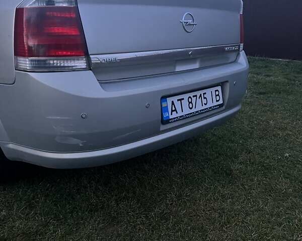 Серый Опель Вектра, объемом двигателя 2.2 л и пробегом 263 тыс. км за 5700 $, фото 6 на Automoto.ua