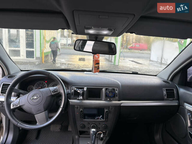 Сірий Опель Вектра, об'ємом двигуна 2.2 л та пробігом 238 тис. км за 5400 $, фото 7 на Automoto.ua