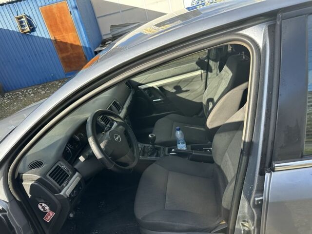 Серый Опель Вектра, объемом двигателя 1.6 л и пробегом 1000 тыс. км за 2000 $, фото 7 на Automoto.ua