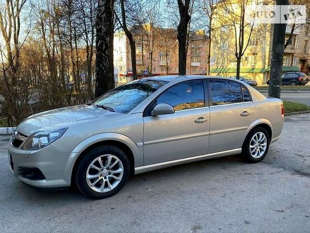 Серый Опель Вектра, объемом двигателя 2.2 л и пробегом 134 тыс. км за 7100 $, фото 3 на Automoto.ua