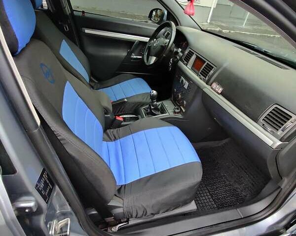 Серый Опель Вектра, объемом двигателя 2.2 л и пробегом 264 тыс. км за 4600 $, фото 15 на Automoto.ua