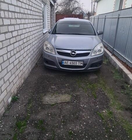 Серый Опель Вектра, объемом двигателя 1.8 л и пробегом 245 тыс. км за 2700 $, фото 1 на Automoto.ua