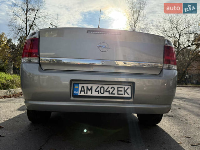 Сірий Опель Вектра, об'ємом двигуна 2.2 л та пробігом 194 тис. км за 6950 $, фото 4 на Automoto.ua