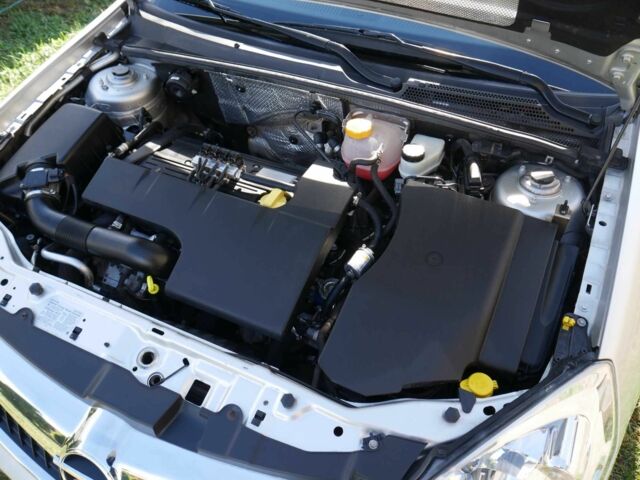 Серый Опель Вектра, объемом двигателя 2.2 л и пробегом 76 тыс. км за 7499 $, фото 23 на Automoto.ua