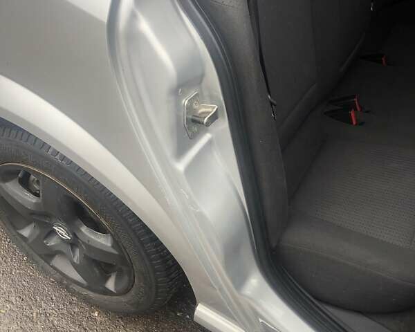 Сірий Опель Вектра, об'ємом двигуна 1.8 л та пробігом 277 тис. км за 5900 $, фото 78 на Automoto.ua