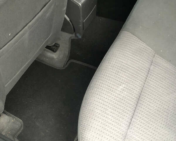 Сірий Опель Вектра, об'ємом двигуна 2.2 л та пробігом 203 тис. км за 6000 $, фото 22 на Automoto.ua