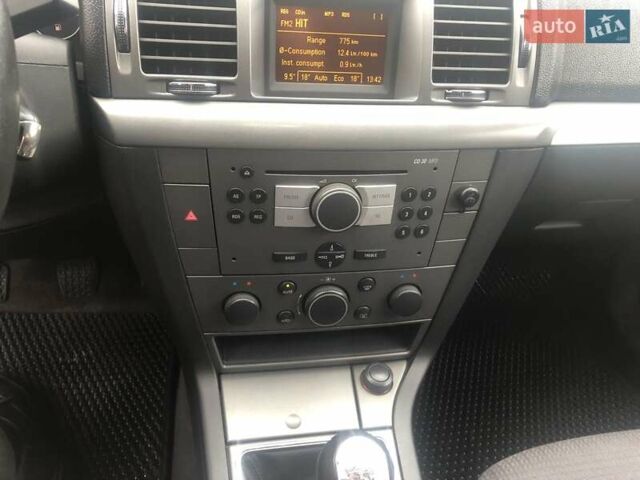 Сірий Опель Вектра, об'ємом двигуна 1.8 л та пробігом 277 тис. км за 5900 $, фото 25 на Automoto.ua