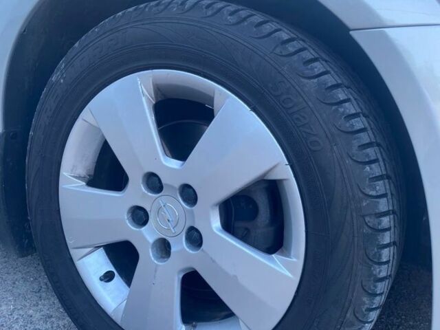 Серый Опель Вектра, объемом двигателя 2.2 л и пробегом 285 тыс. км за 5700 $, фото 9 на Automoto.ua