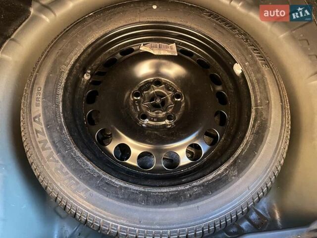 Серый Опель Вектра, объемом двигателя 1.8 л и пробегом 101 тыс. км за 5000 $, фото 4 на Automoto.ua