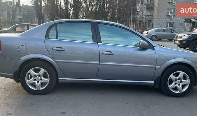 Сірий Опель Вектра, об'ємом двигуна 2.2 л та пробігом 185 тис. км за 6800 $, фото 3 на Automoto.ua