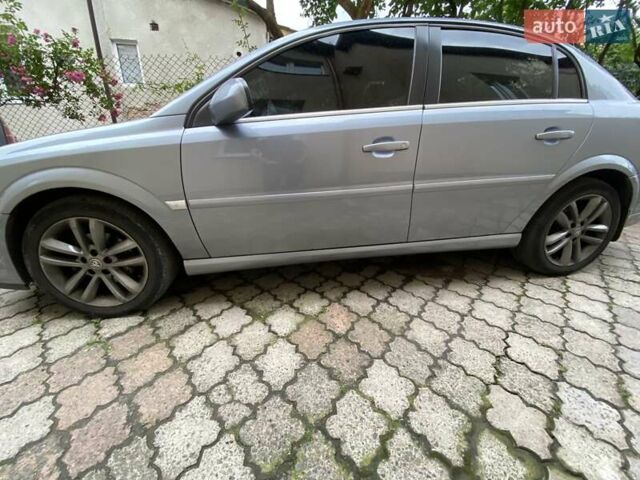 Серый Опель Вектра, объемом двигателя 0 л и пробегом 210 тыс. км за 6000 $, фото 3 на Automoto.ua