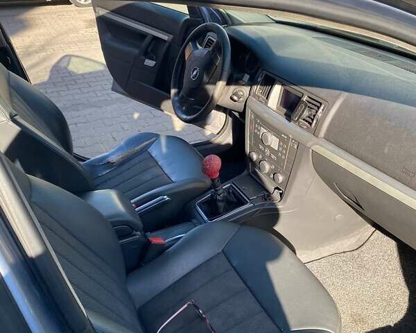 Сірий Опель Вектра, об'ємом двигуна 2.2 л та пробігом 280 тис. км за 4050 $, фото 24 на Automoto.ua