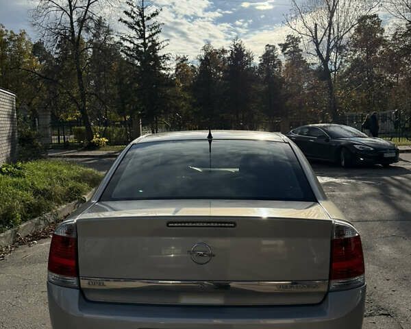 Сірий Опель Вектра, об'ємом двигуна 2.2 л та пробігом 194 тис. км за 6950 $, фото 11 на Automoto.ua