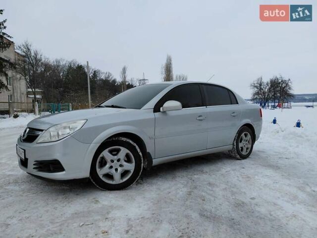 Сірий Опель Вектра, об'ємом двигуна 2.2 л та пробігом 195 тис. км за 5800 $, фото 4 на Automoto.ua