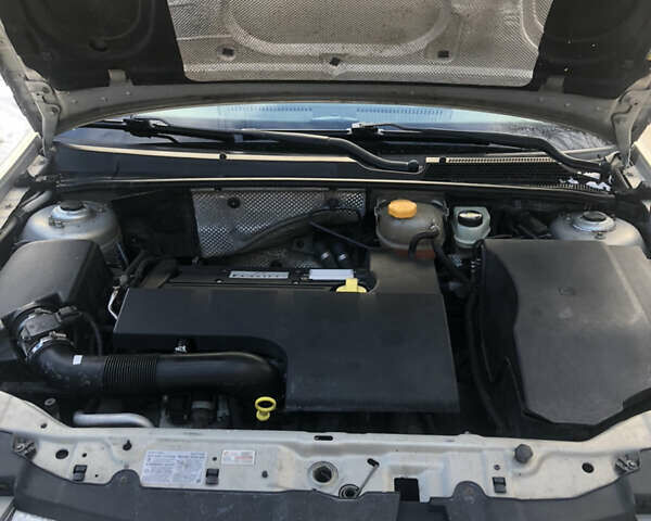 Сірий Опель Вектра, об'ємом двигуна 2.2 л та пробігом 203 тис. км за 6000 $, фото 4 на Automoto.ua