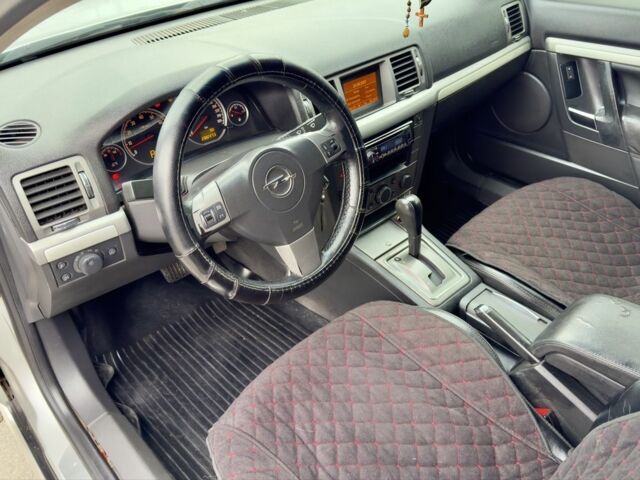 Серый Опель Вектра, объемом двигателя 2.2 л и пробегом 250 тыс. км за 4700 $, фото 7 на Automoto.ua