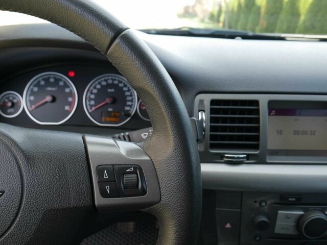 Серый Опель Вектра, объемом двигателя 2.2 л и пробегом 76 тыс. км за 7999 $, фото 16 на Automoto.ua