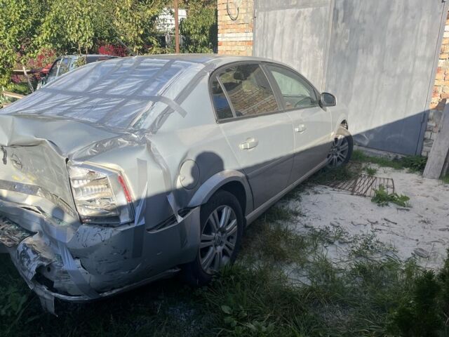 Серый Опель Вектра, объемом двигателя 2.2 л и пробегом 260 тыс. км за 2500 $, фото 3 на Automoto.ua