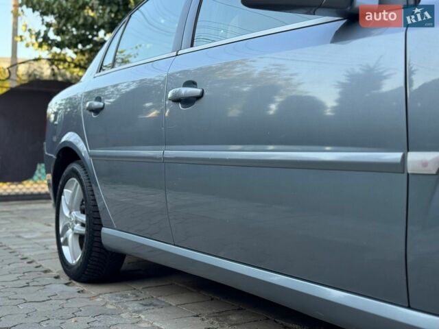 Сірий Опель Вектра, об'ємом двигуна 2.2 л та пробігом 351 тис. км за 4150 $, фото 15 на Automoto.ua