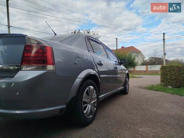 Сірий Опель Вектра, об'ємом двигуна 2.2 л та пробігом 247 тис. км за 5200 $, фото 1 на Automoto.ua