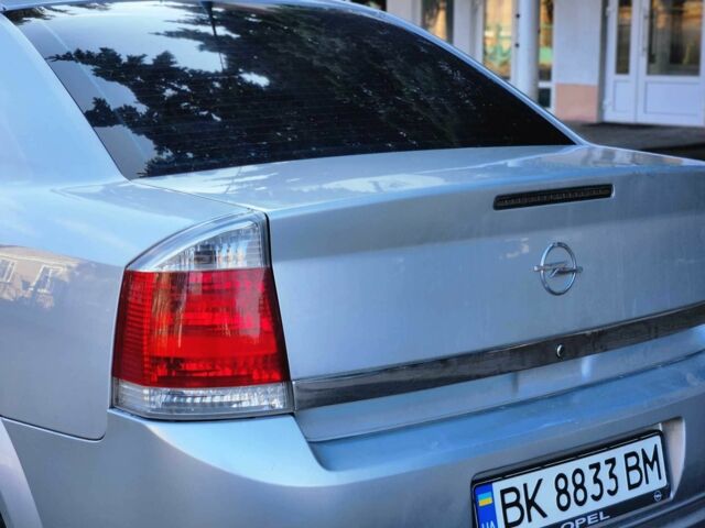 Серый Опель Вектра, объемом двигателя 0 л и пробегом 345 тыс. км за 3650 $, фото 8 на Automoto.ua