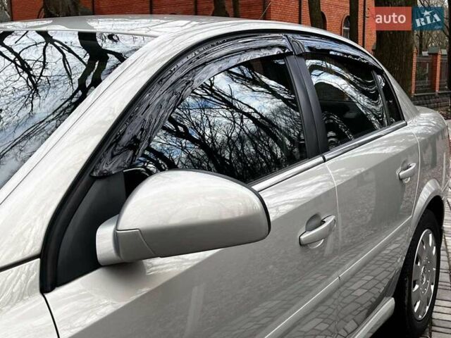 Серый Опель Вектра, объемом двигателя 1.8 л и пробегом 85 тыс. км за 7300 $, фото 9 на Automoto.ua