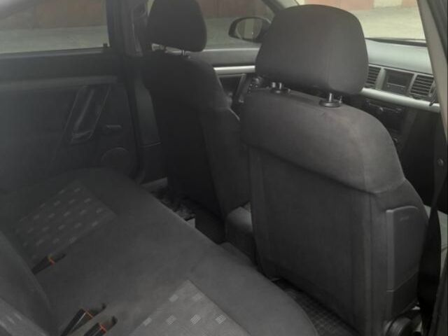 Опель Вектра 2007 в Каменце-Подольском на Automoto.ua Серый Опель Вектра, объемом двигателя 0 л и пробегом 180 тыс. км за 4200 $, фото 5 на Automoto.ua