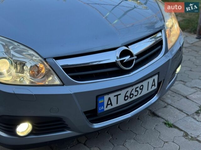 Сірий Опель Вектра, об'ємом двигуна 2.2 л та пробігом 351 тис. км за 4150 $, фото 14 на Automoto.ua